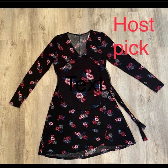 Express Dresses & Skirts - 💥HOST PICK💥EXPRESS v-neck long sleeve  dress